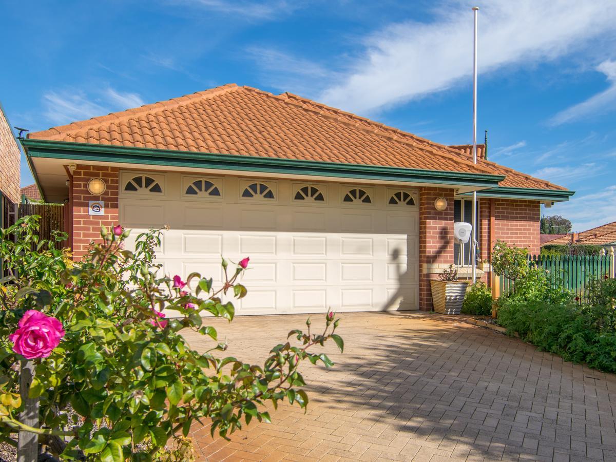 Ascot On Swan 4* Perth