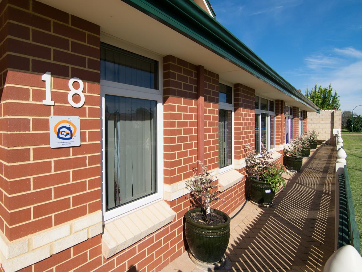 Ascot On Swan Bed & Breakfast Perth