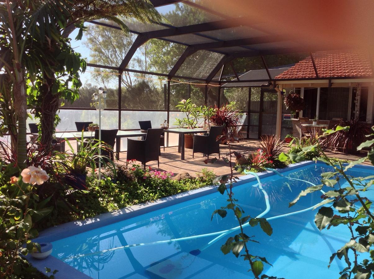Riverfront71 Bed & Breakfast *
