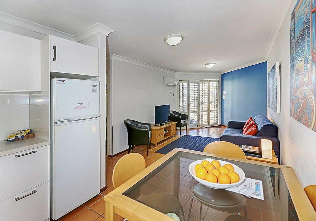 Beachfront @ Scarbs Apartment Perth