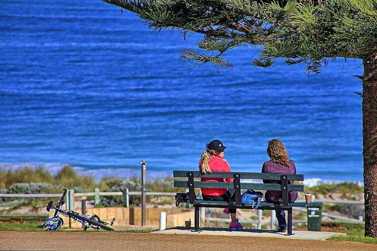 Beachfront @ Scarbs * Perth