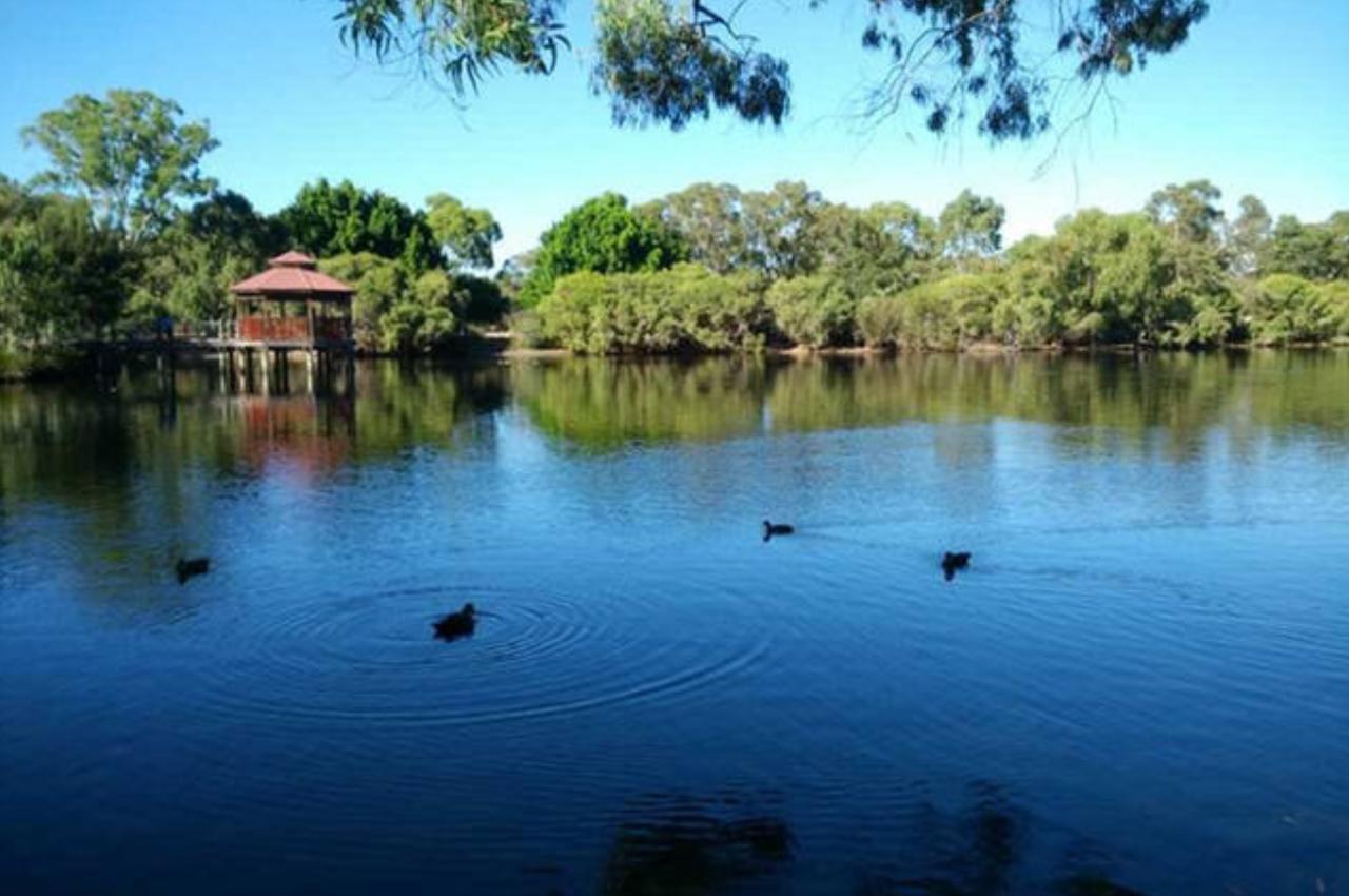 Lodge Lakeside *