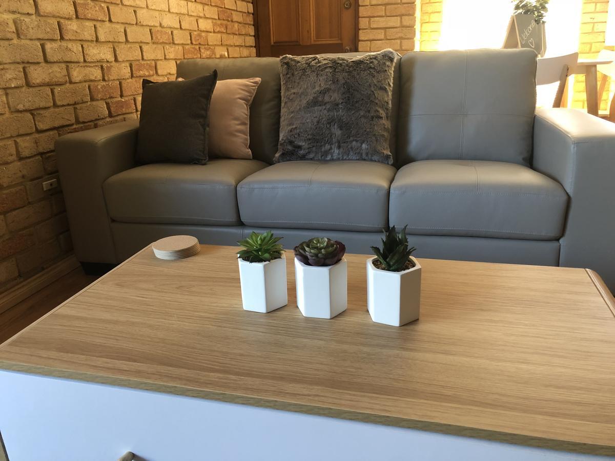 Dampier House Mullaloo-perth Holiday home *
