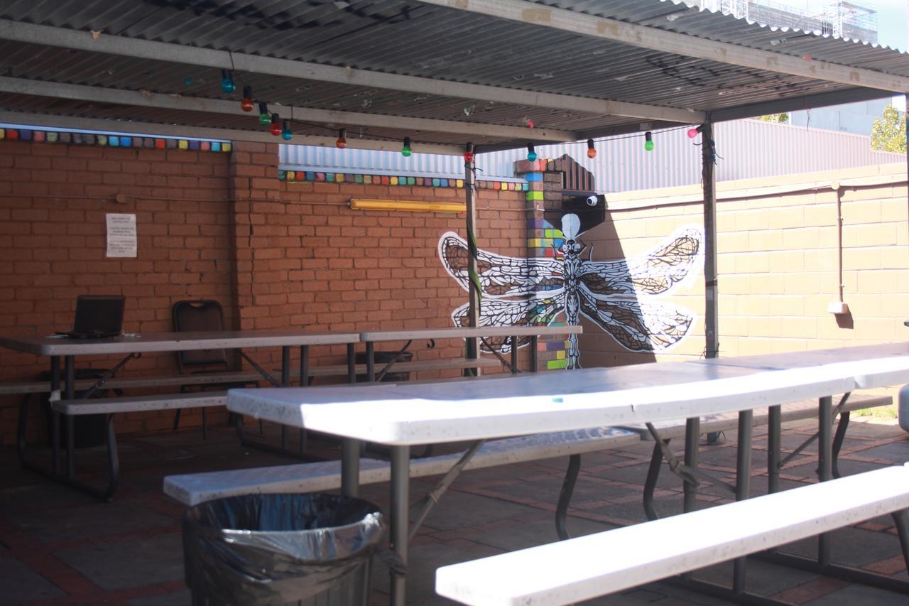 Hostel The Hive - Traveler Friendly, Passport Only