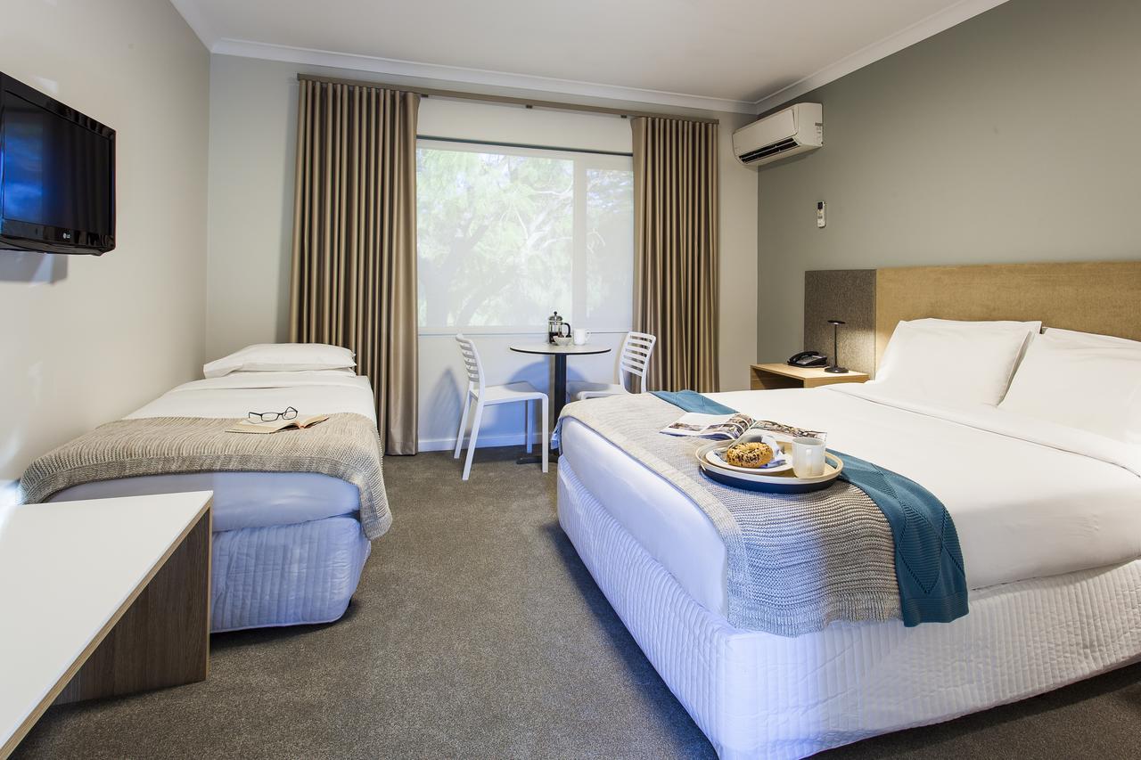 Kings Park 3*
