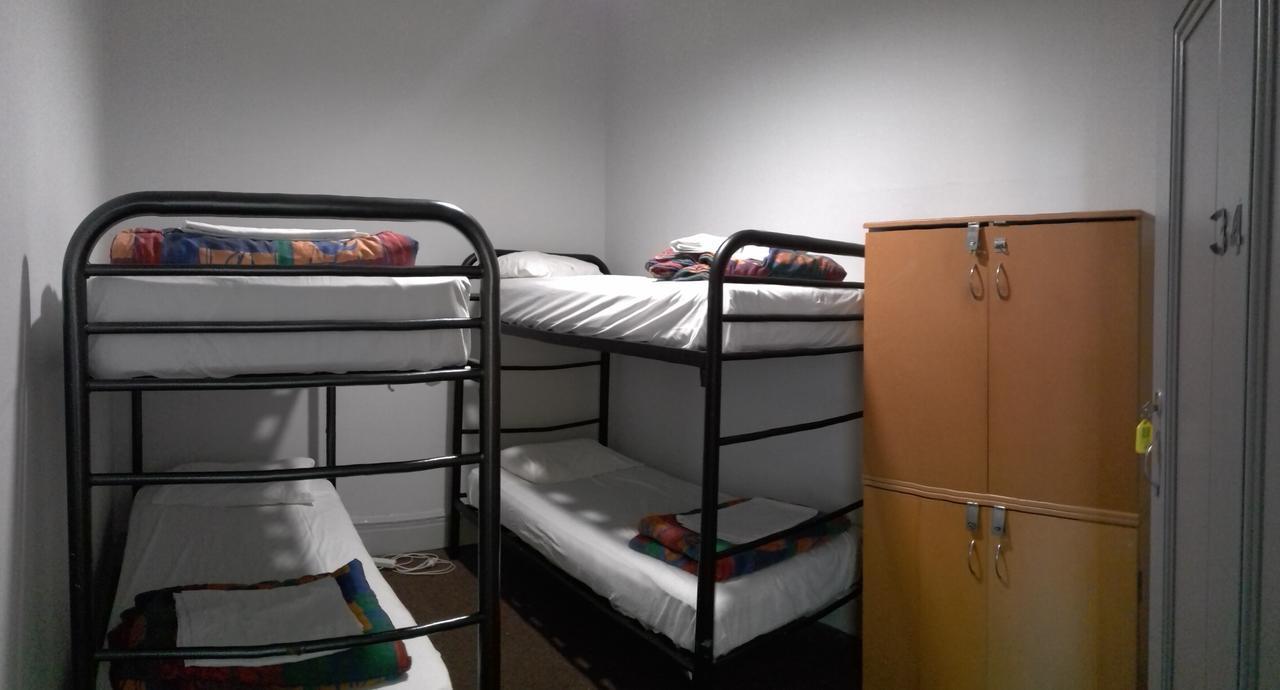 Hostel Britannia On William
