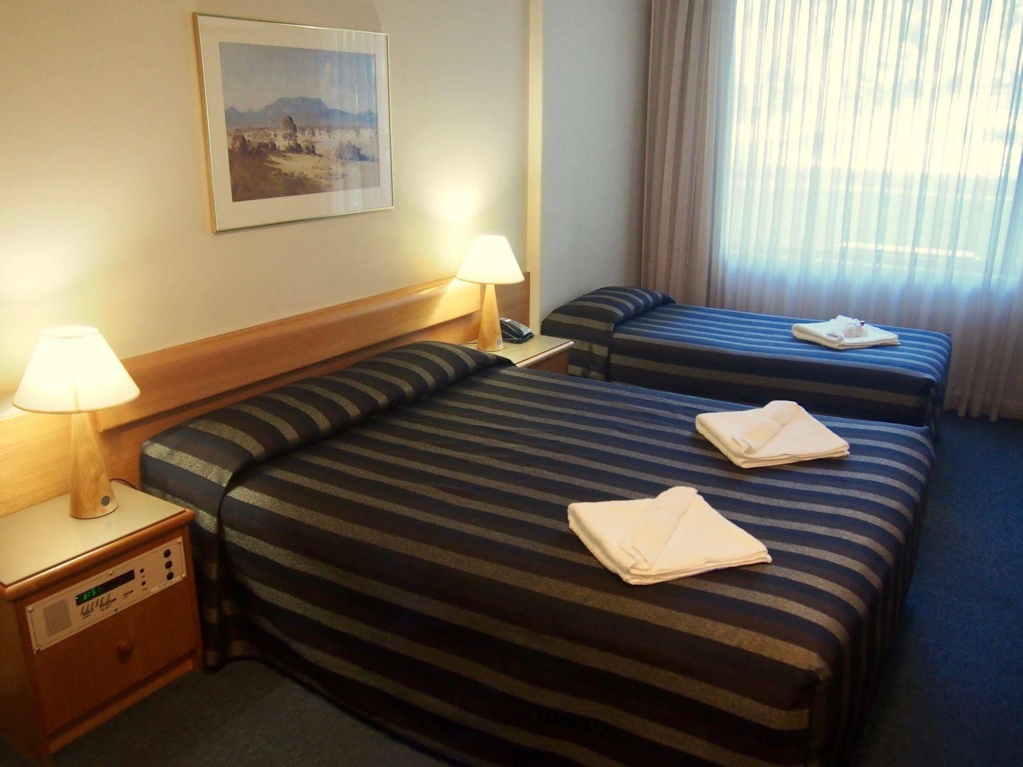 Kings Park Motel