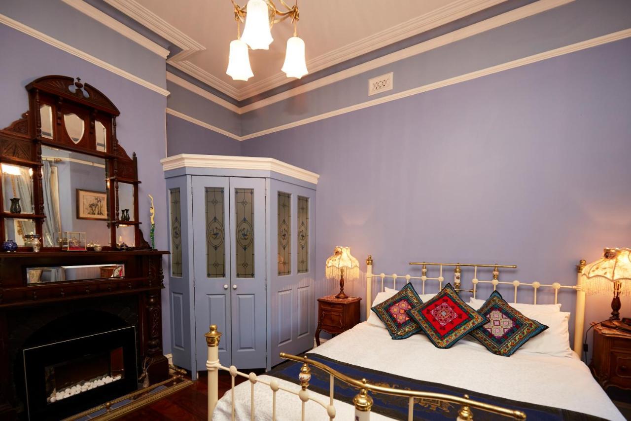 Of Bed & Breakfast
