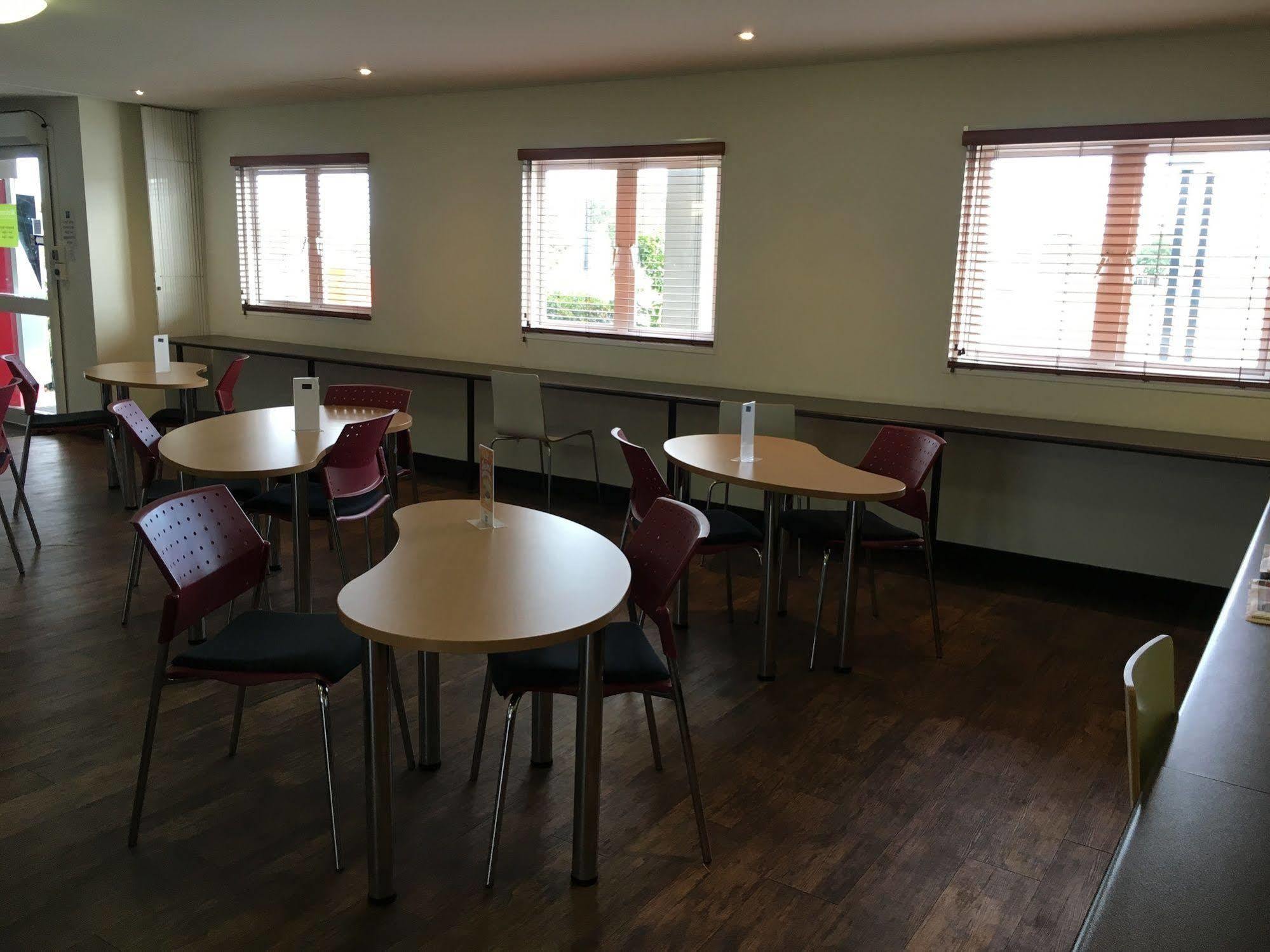 Ibis Budget Airport 3* Perth