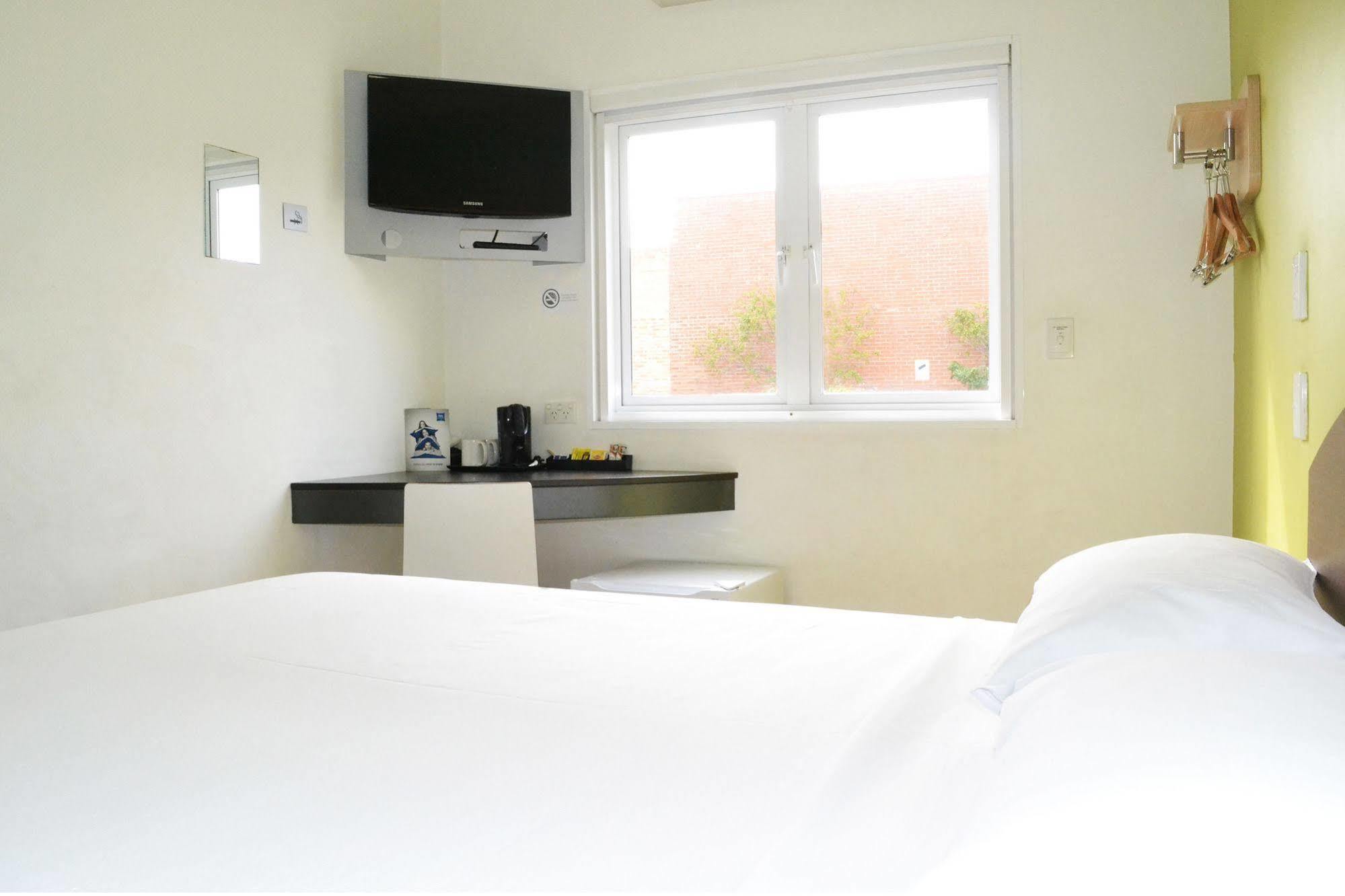 Ibis Budget Airport Hotel