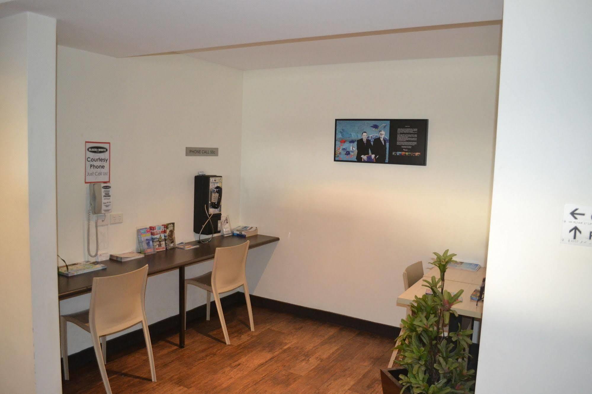 Ibis Budget Airport Hotel Perth