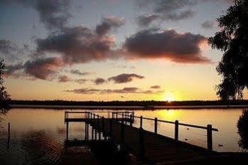 Hotel Joondalup 3*