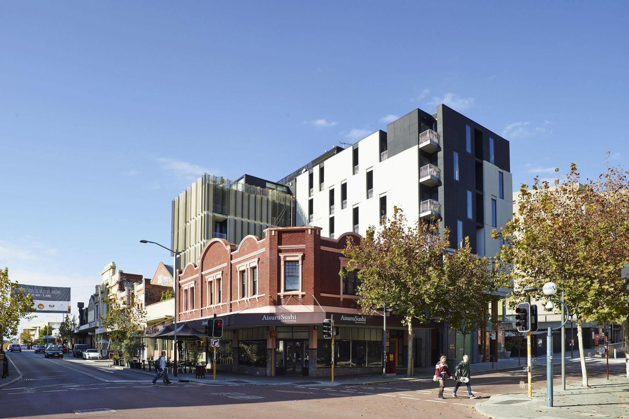 Alex 4* Perth