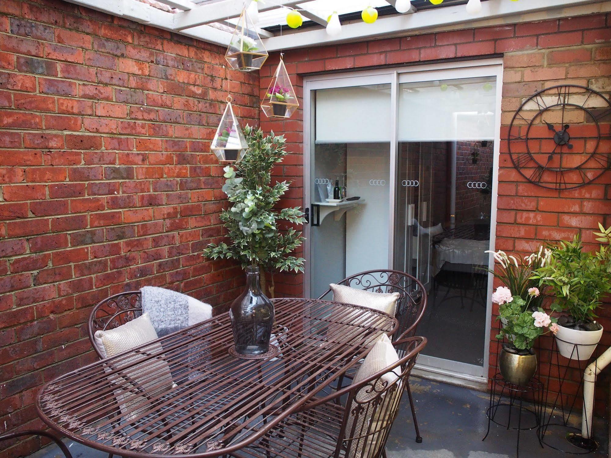Brewer Street 3*
