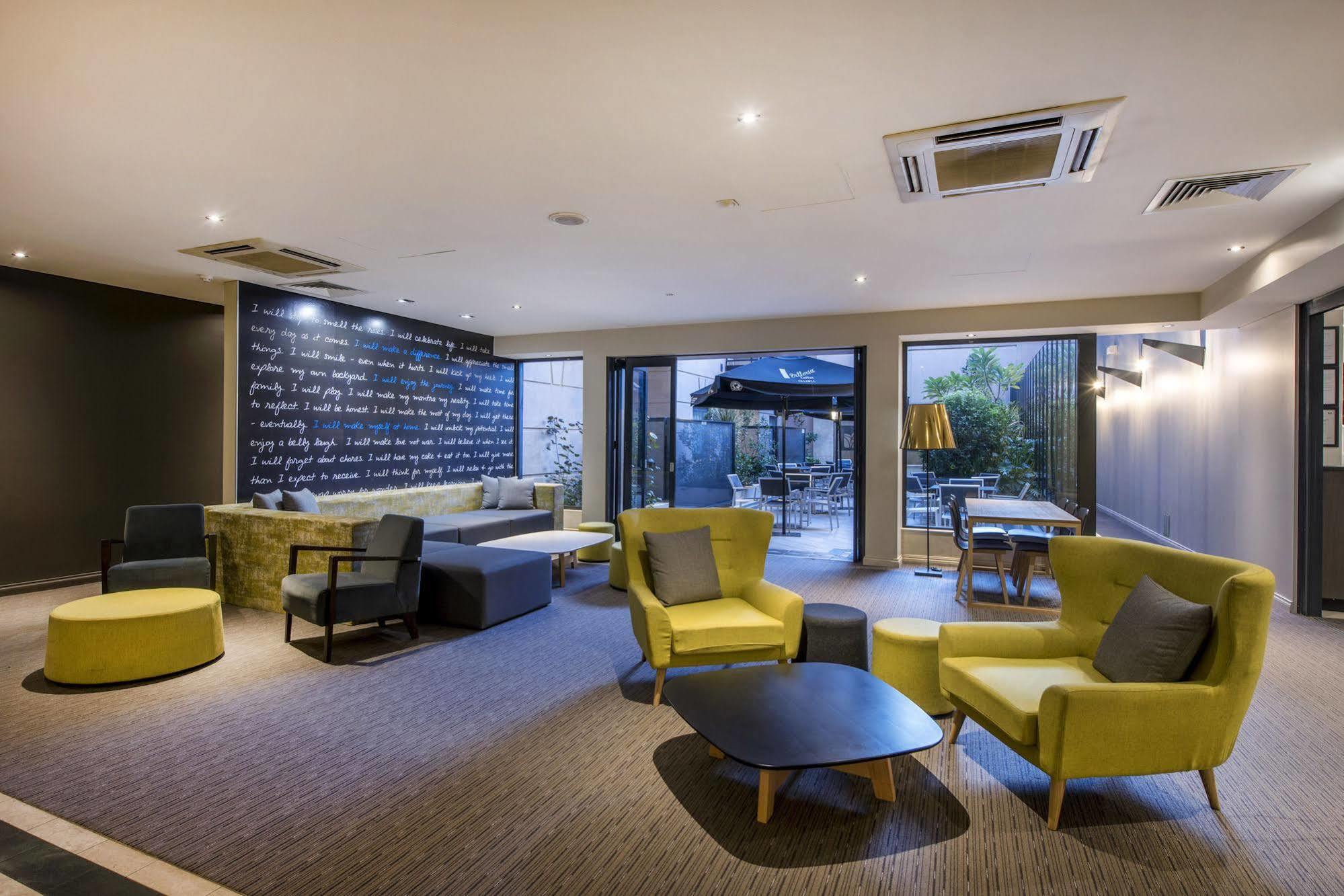 Mantra On Hay Aparthotel Perth