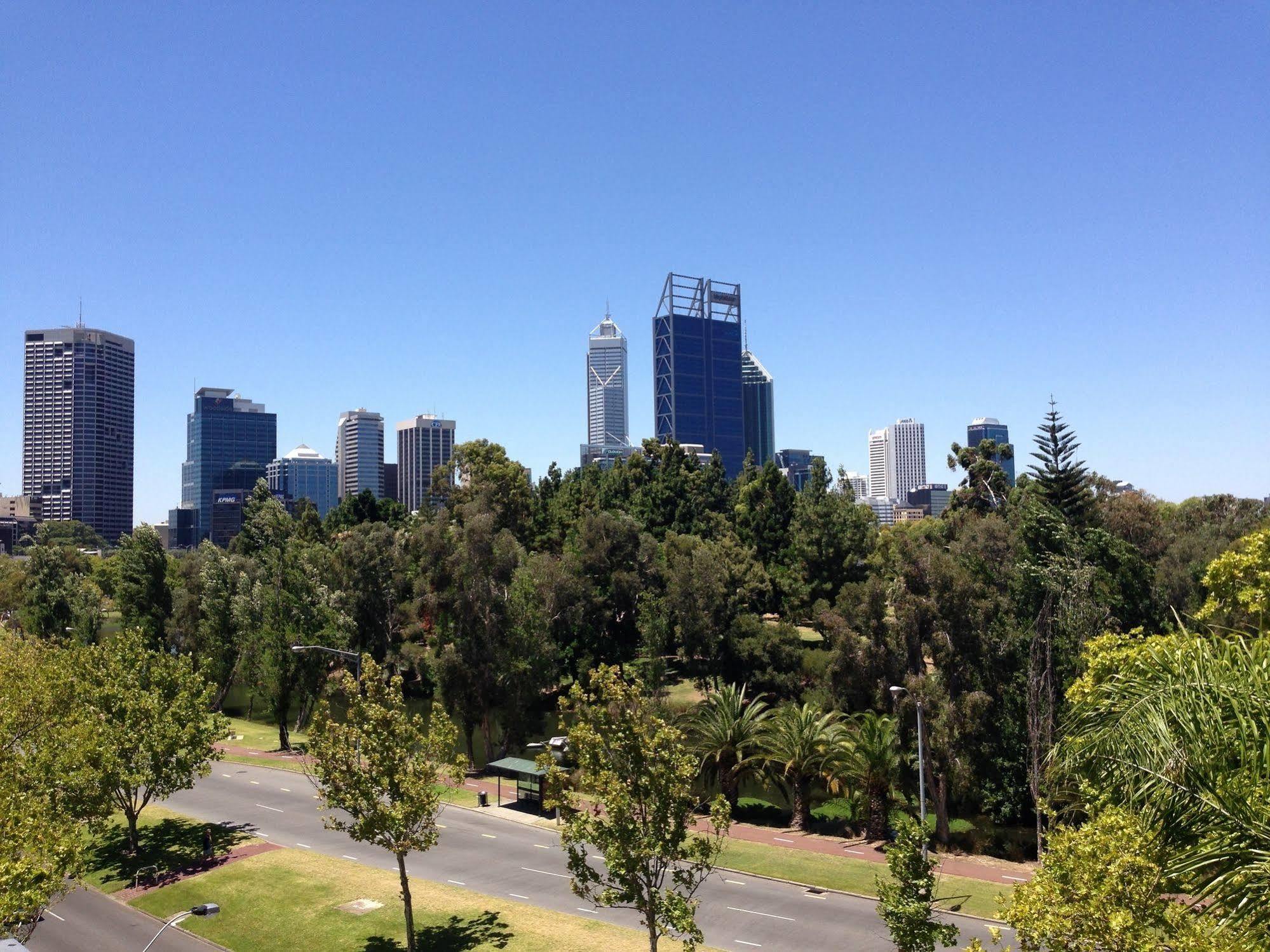 Sullivans Hotel Perth