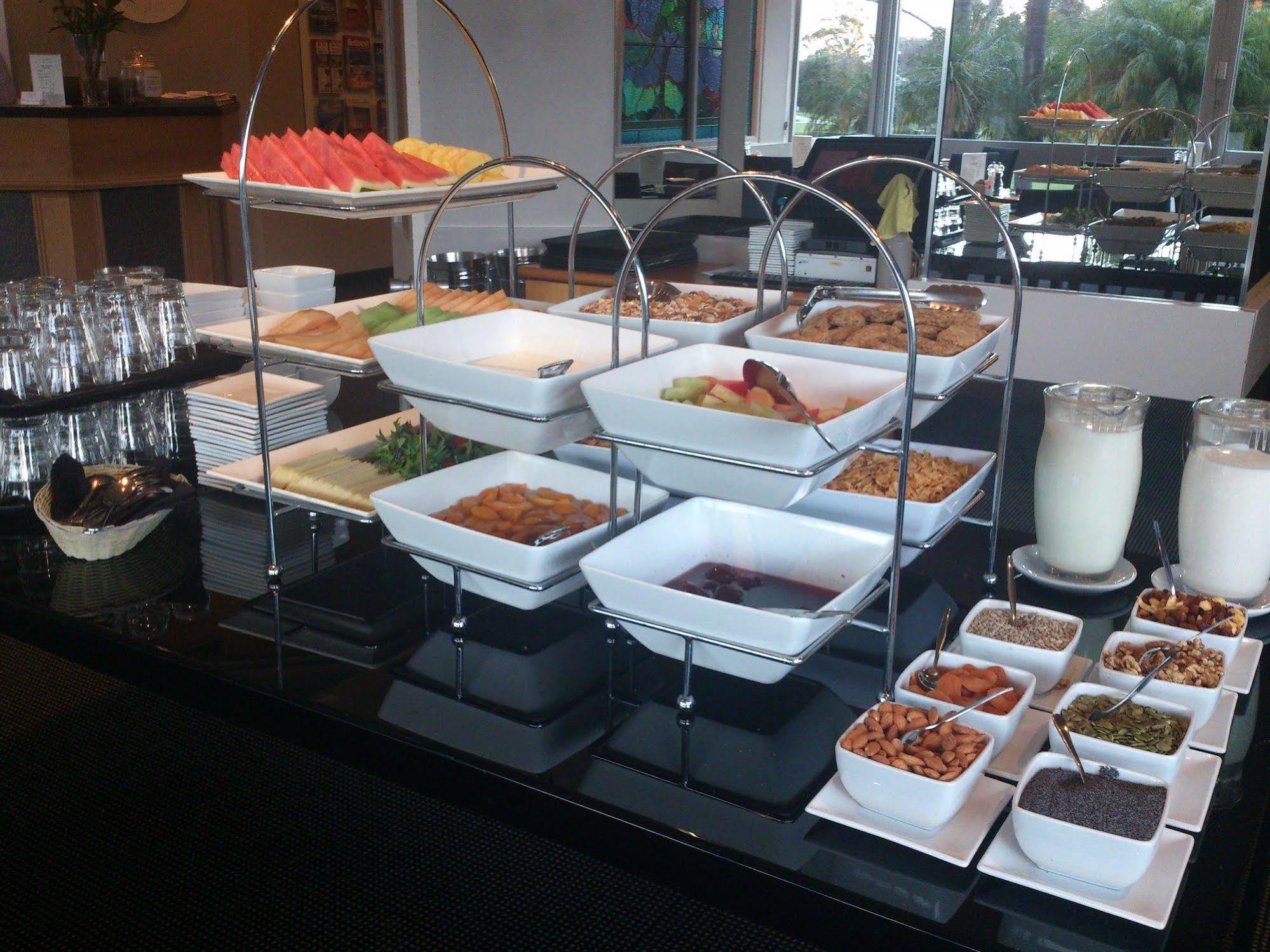Sullivans 4* Perth