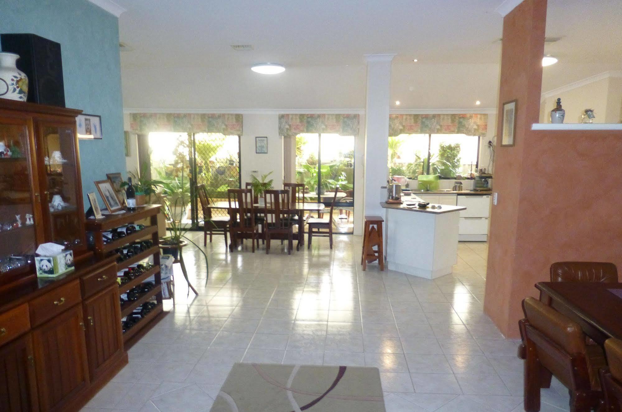 Jennys Retreat Perth