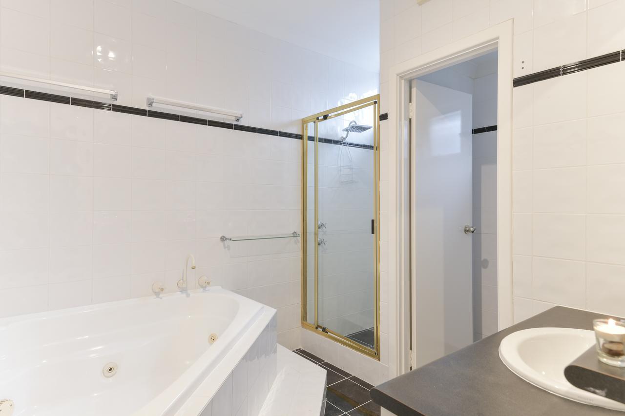 Platinum Motel 2*