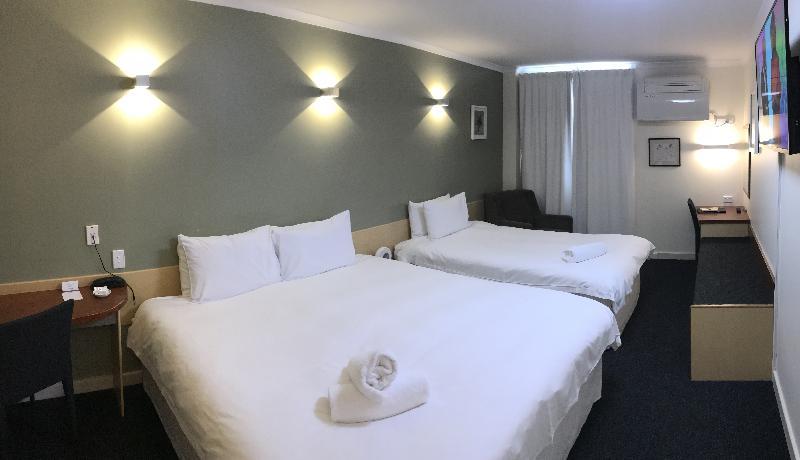 Hotel Sullivans Perth