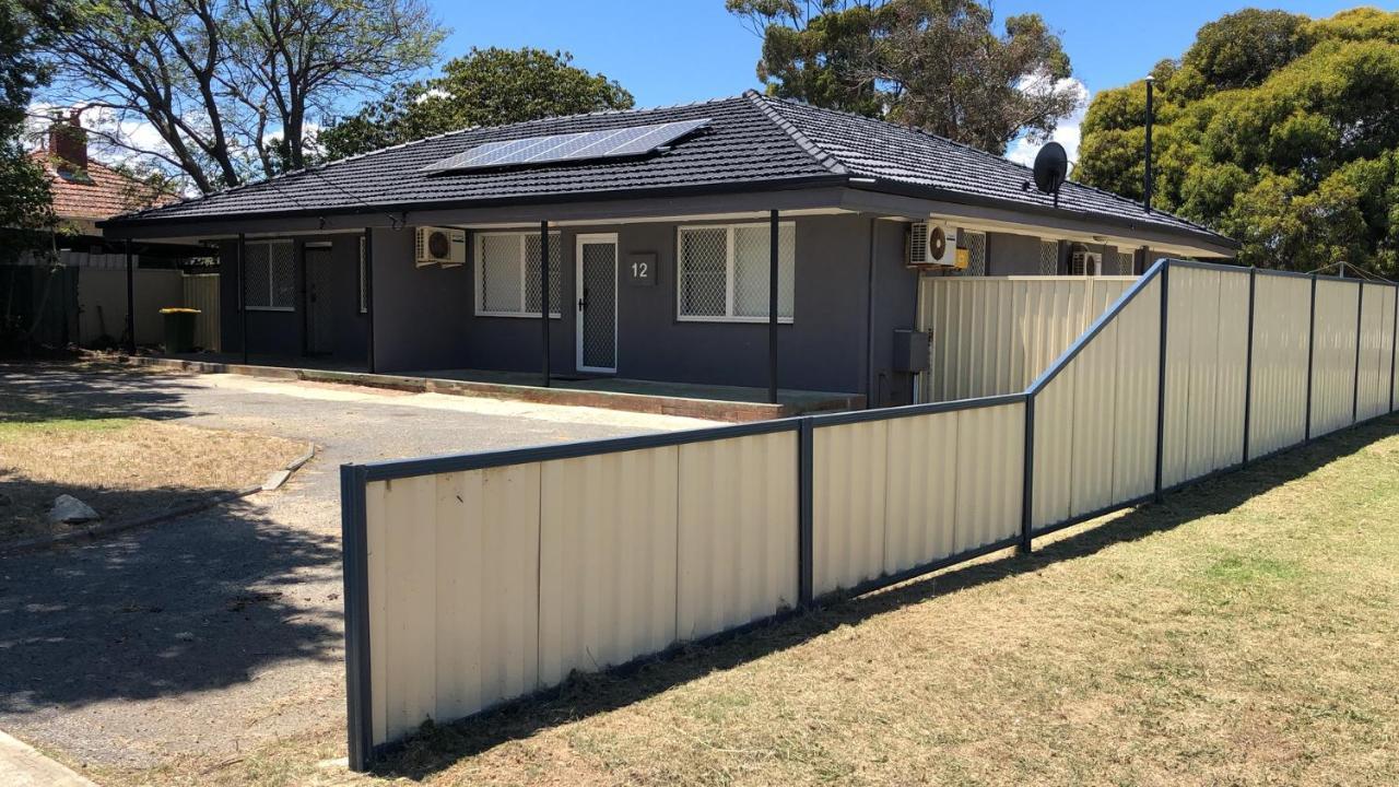 Maddington House Unit A Rumah liburan Perth