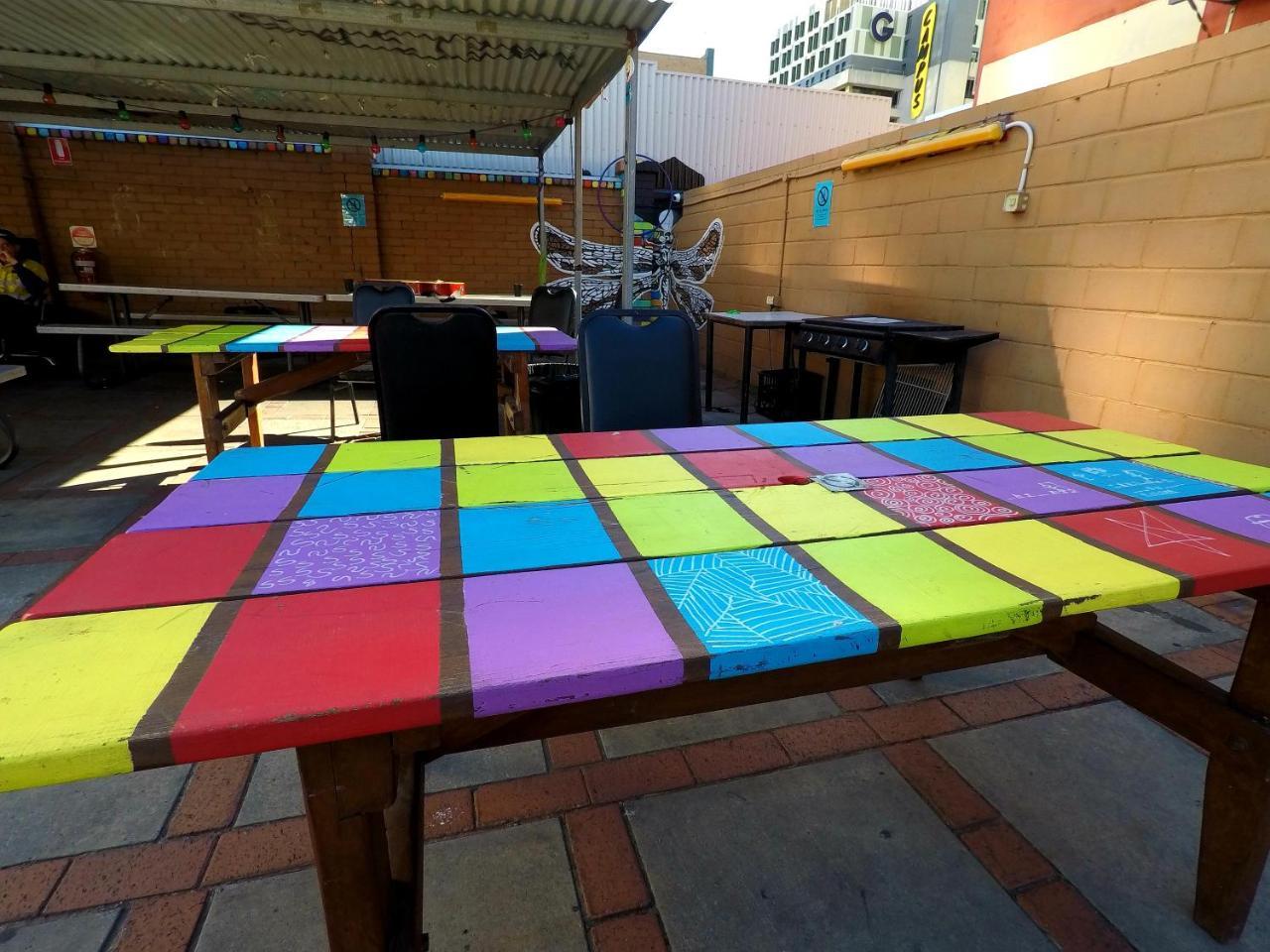 The Hive - Traveler Friendly, Passport Only Hostel *