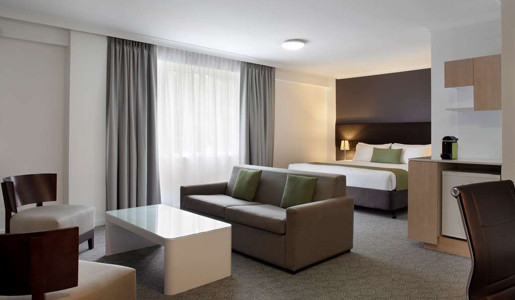 Rendezvous Hotel 4*
