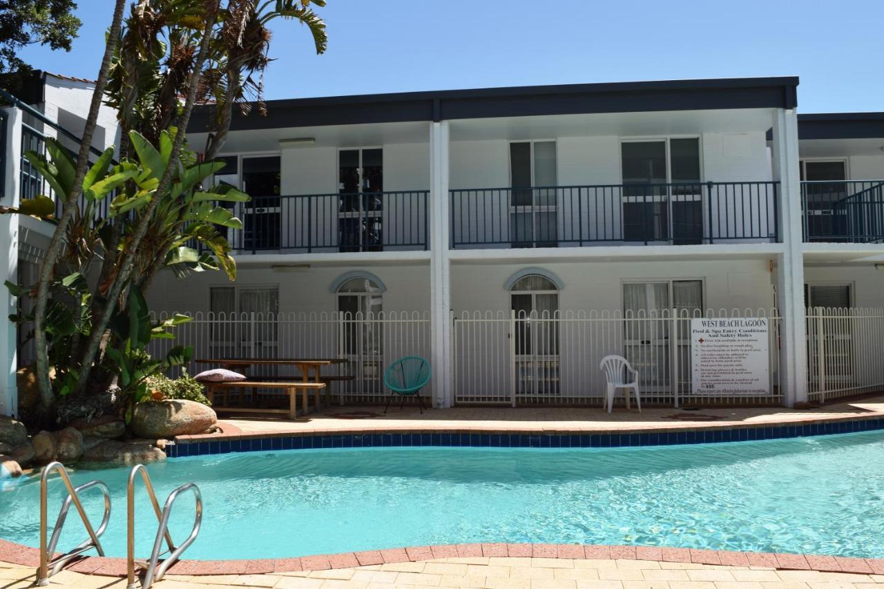 Apartment West Lagoon 218 - Outstanding Value!