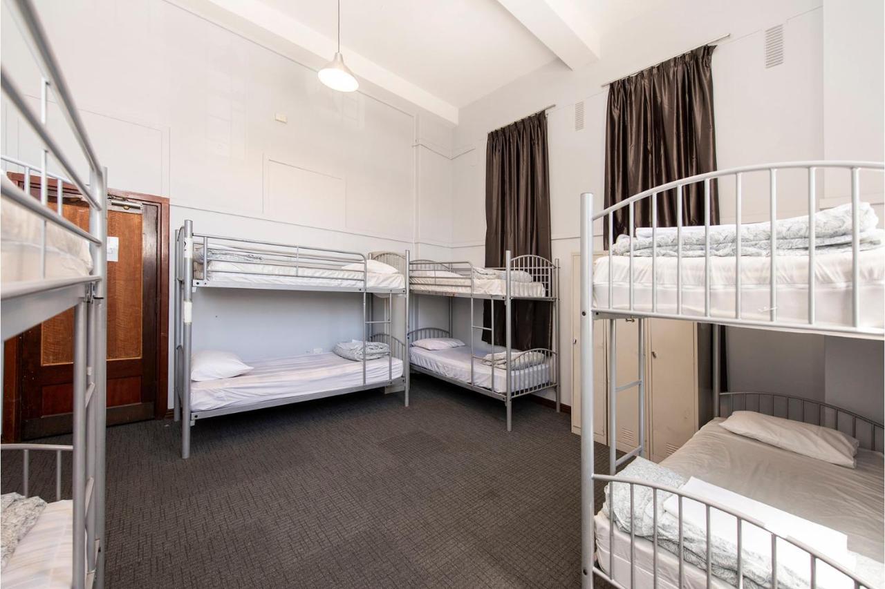 The Old Swan Barracks Hostel *