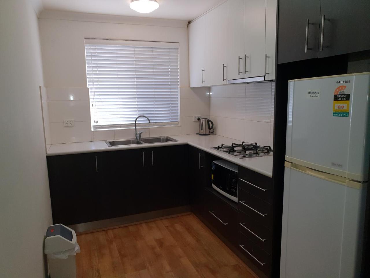Mt.lawley Superb 2 Bedroom Location Comfort, Style 3