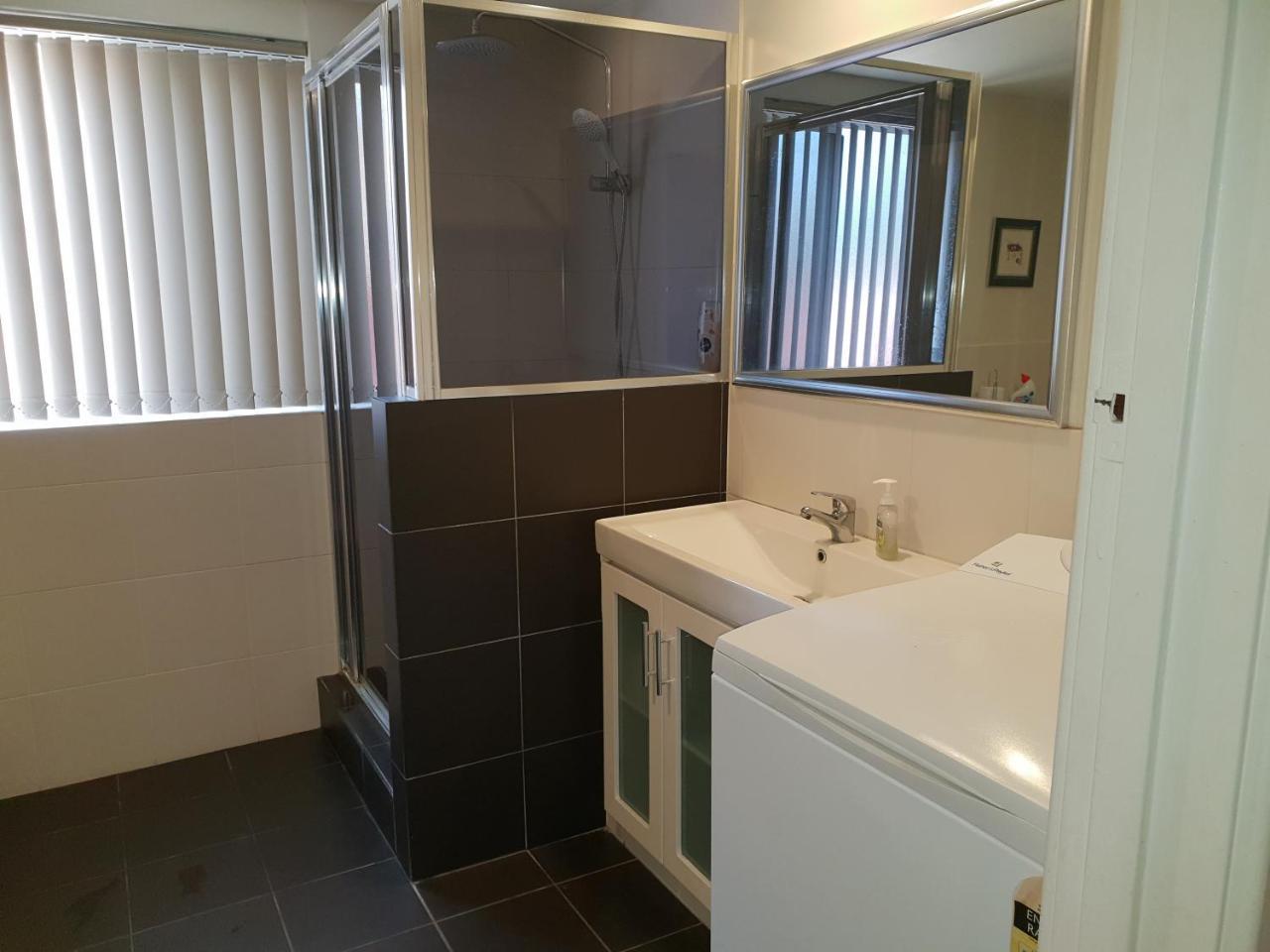 Mt.lawley Superb 2 Bedroom Location Comfort, Style 1 Perth