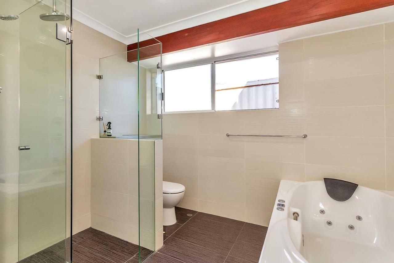 Resort-style Perth