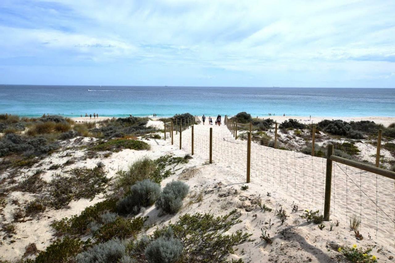 West Beach Lagoon 211 - Great Views Apartment Perth