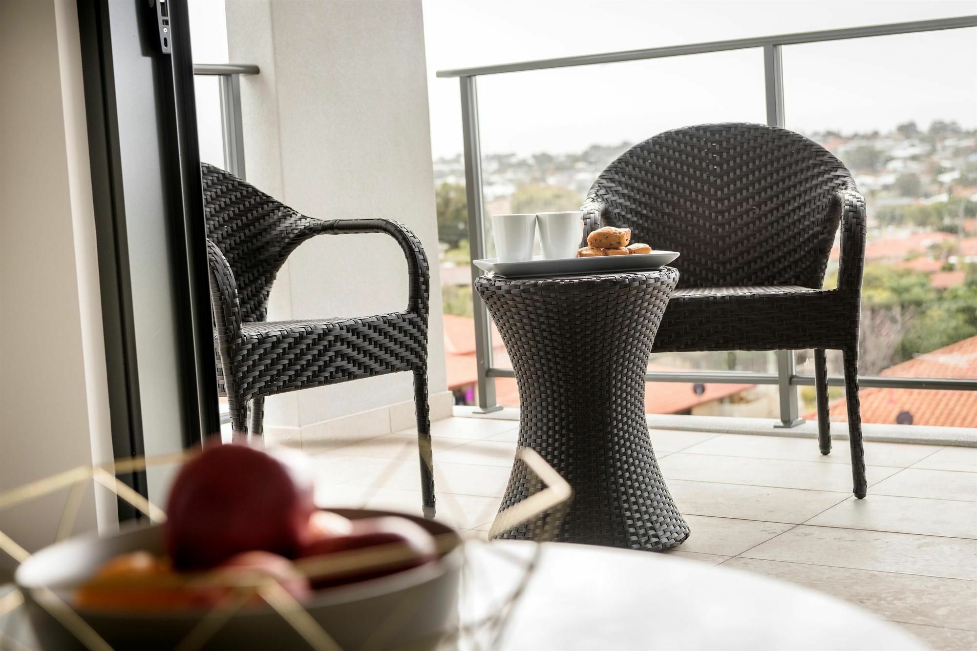Hotel Ramada By Wyndham Vetroblu Scarborough