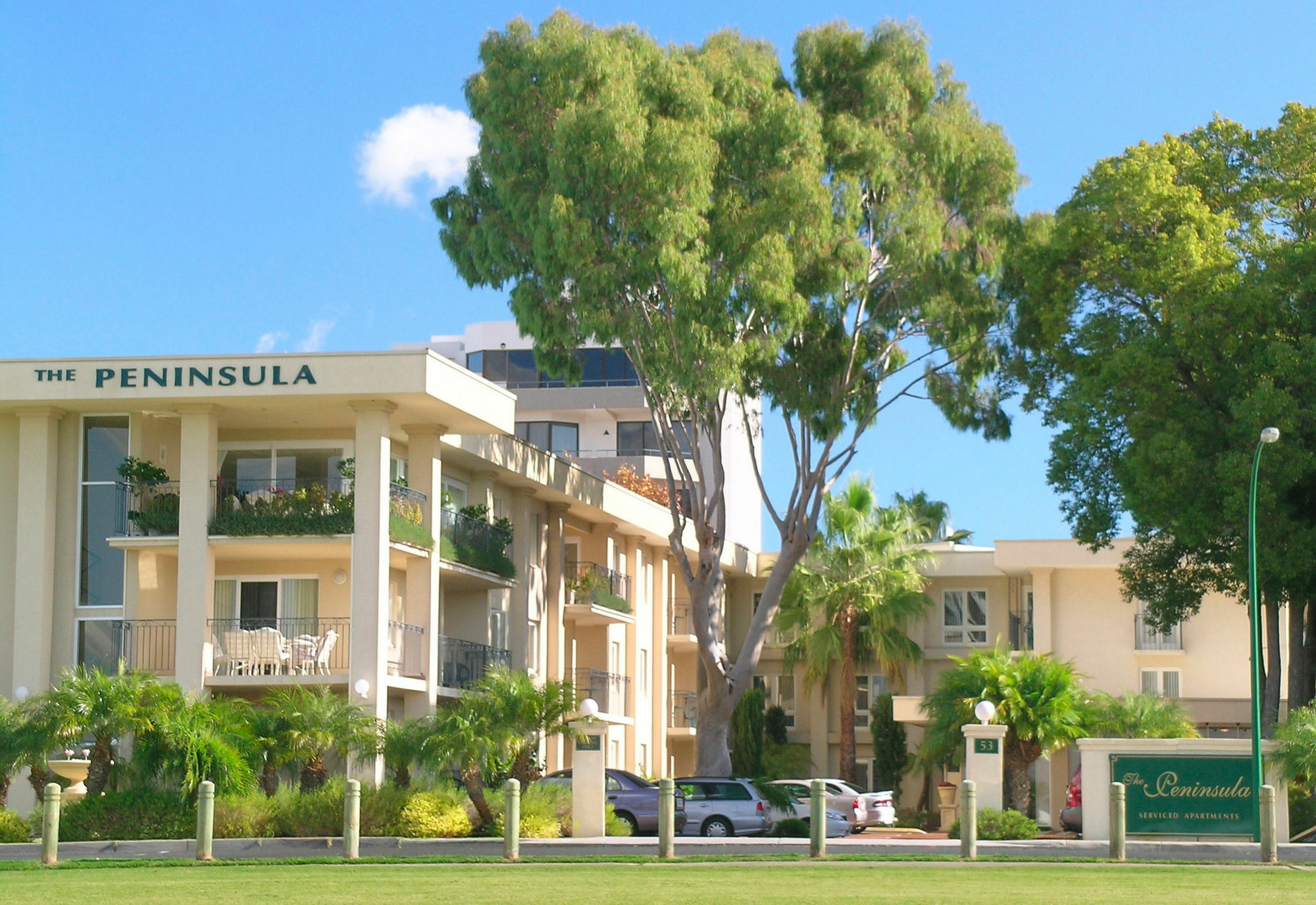 Aparthotel The Peninsula Riverside Serviced Perth