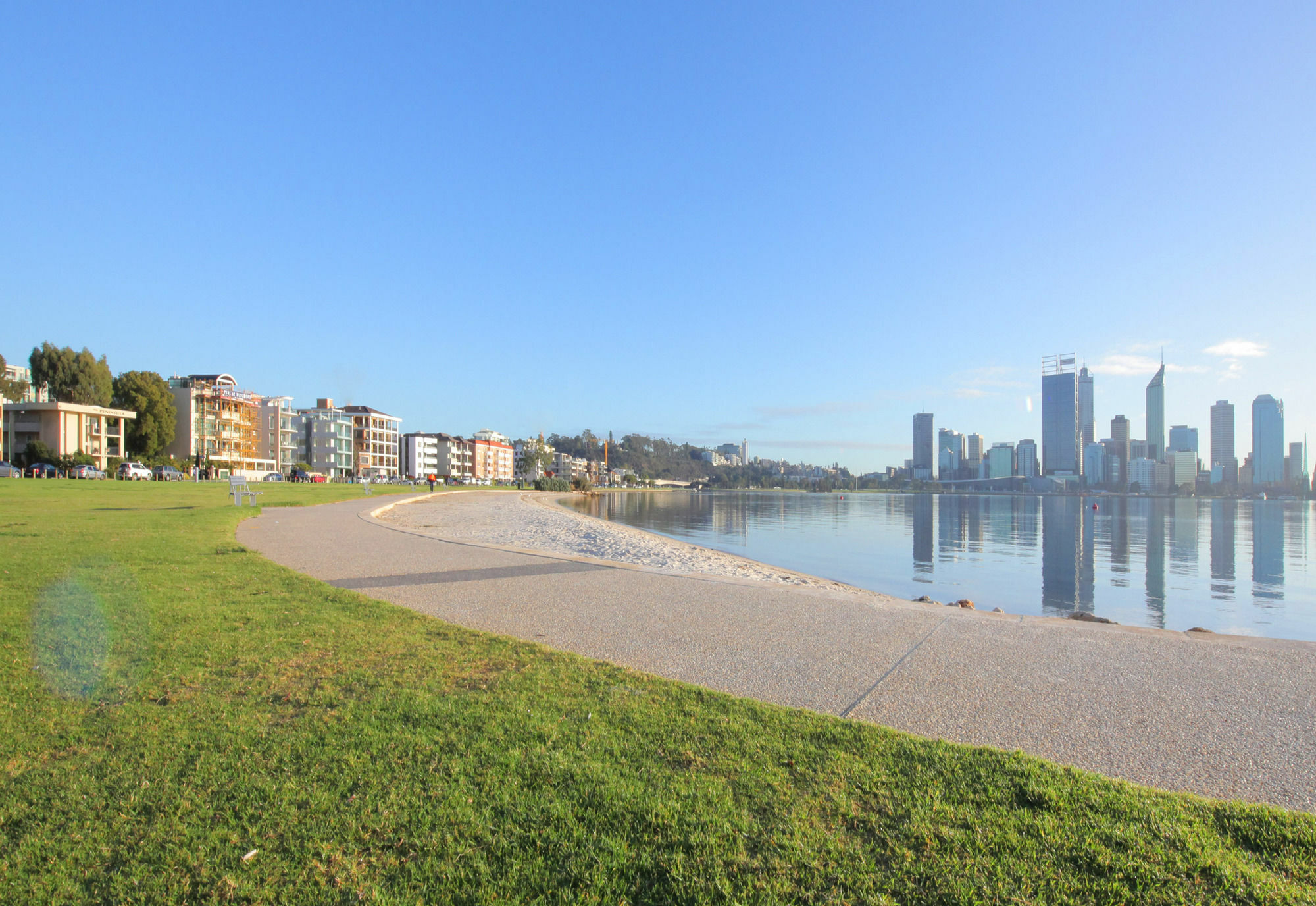 The Peninsula Riverside Serviced Aparthotel Perth