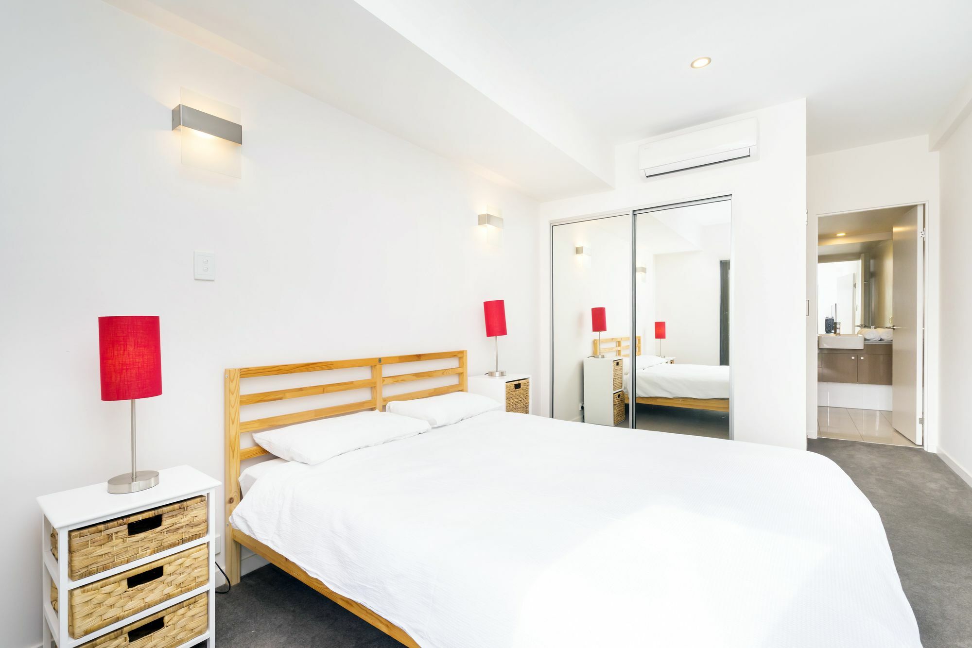 Stylish Modern Ecco Complex *