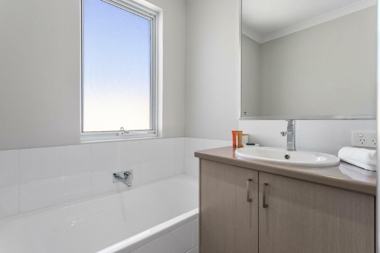 Ardross Short * Perth