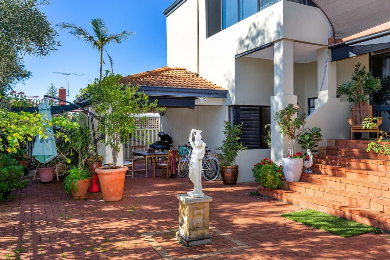 Como Executive Apartment Perth