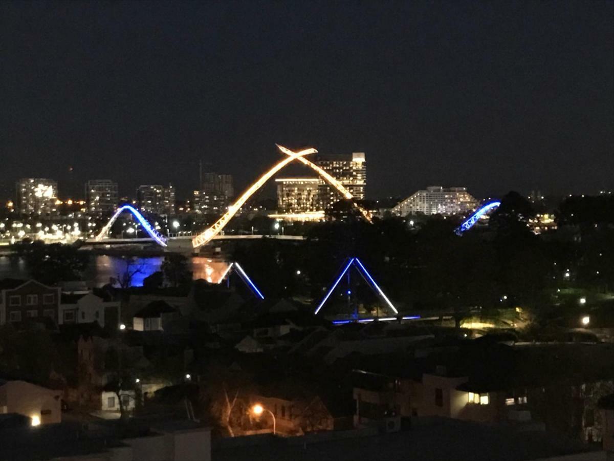 East34 - Penthouse Skyline With Amazing Night Views