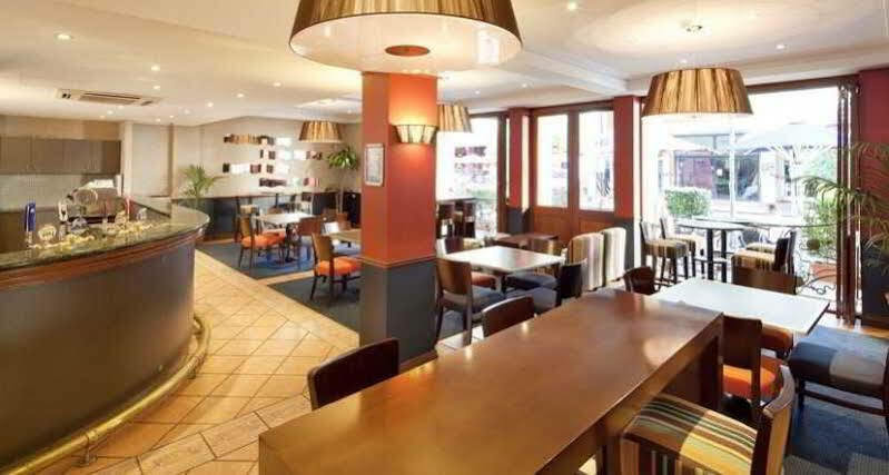 Hotel Seasons Of 4*