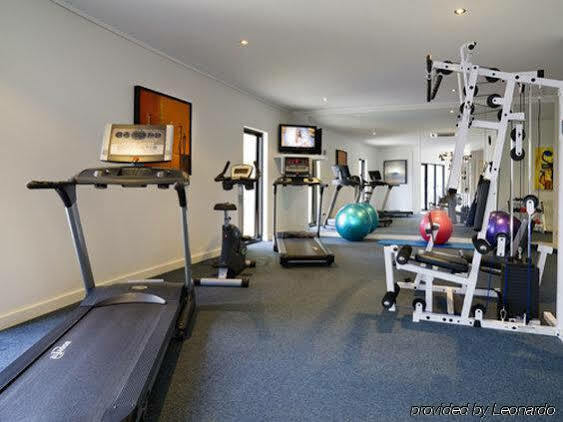 Aparthotel Adina Barrack Plaza