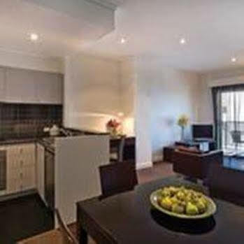 Aparthotel Adina Barrack Plaza 4*