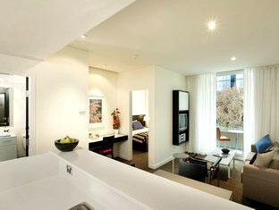 Aparthotel Adina