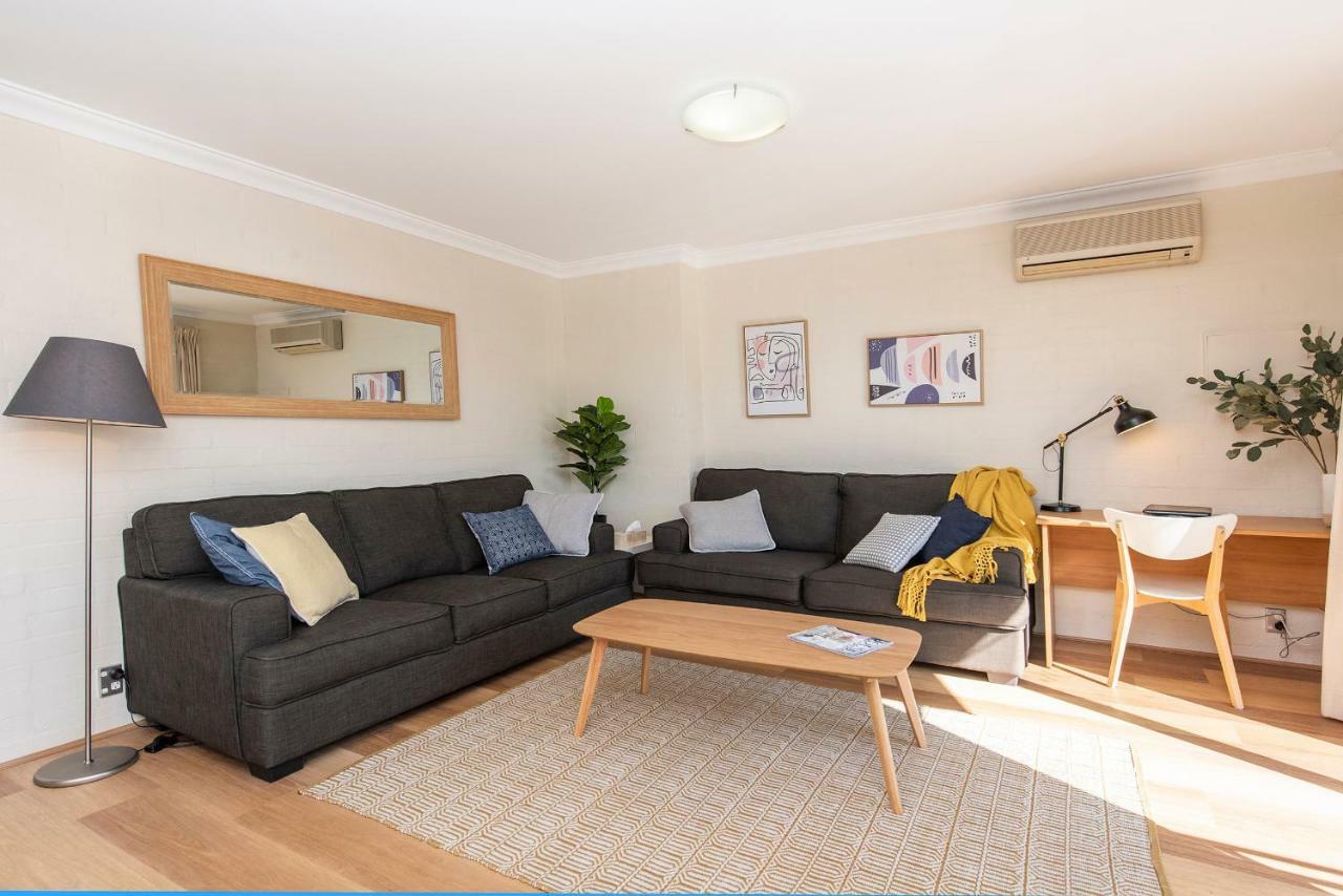 Subiaco Village - 34 *