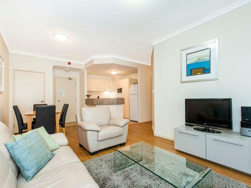 Apartemen On The Park - Executive Escapes