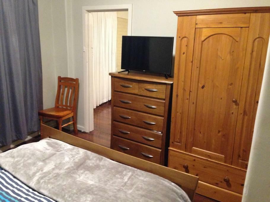 Affordable & Comfortable On Langley Park Perth