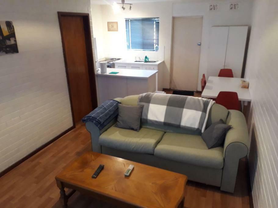 Dianella - Affordable & Comfortable Close To The City & Shops Apartment Perth