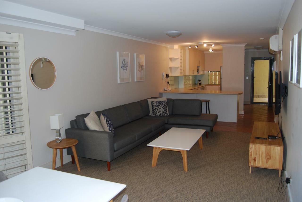 Apartment Absolute Beachfront Scarborough