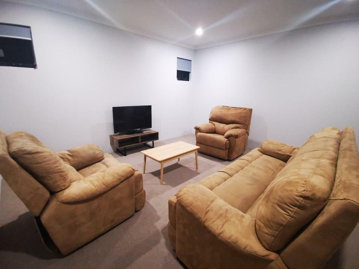 127a Morley Drive Apartment